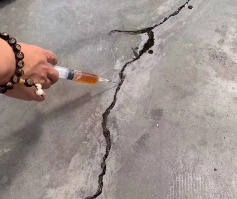 绥中混凝土裂缝修补技术详解​